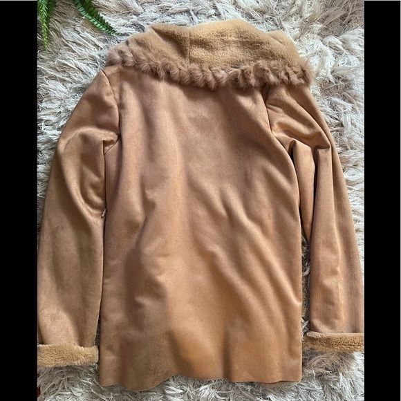 Love Token carmel faux fur and fur coat - Picture 7 of 9